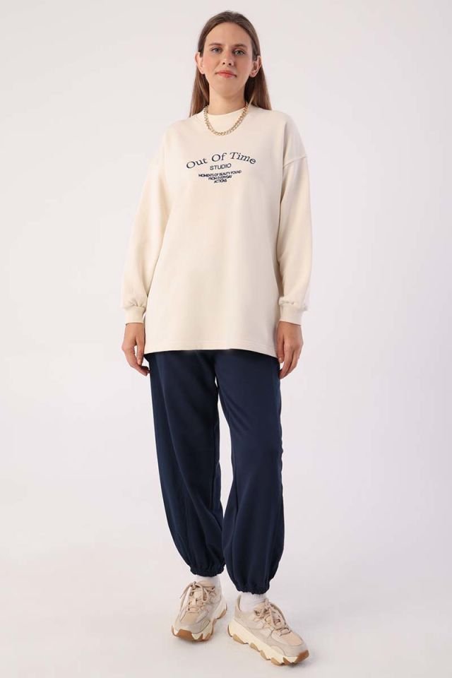 Ekru-Oversize Nakışlı Sweatshirt -