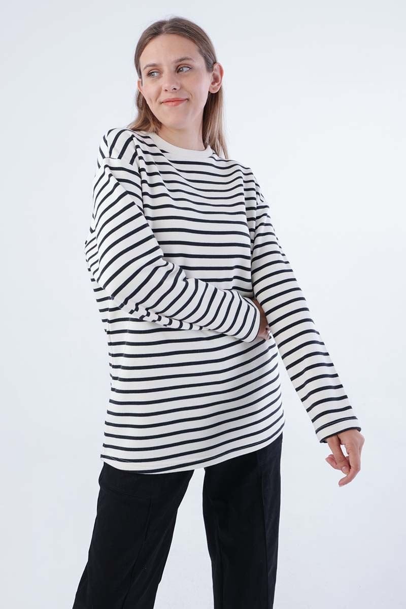 Ekru-Siyah-Çizgili Oversize Sweatshirt -